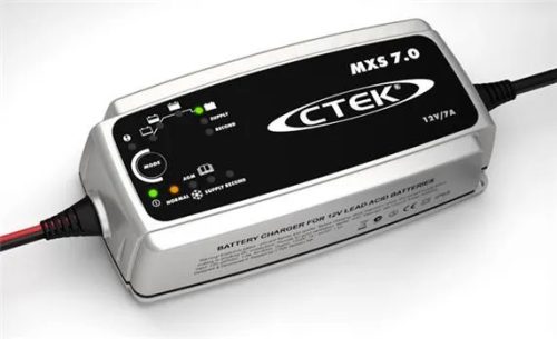 CTEK 56-755 akkumulátor töltő
